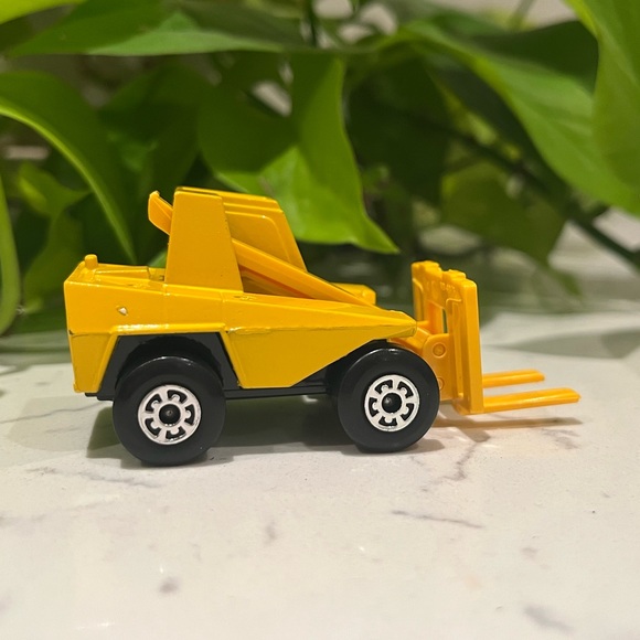 🎈2/$30 - Vtg MATCHBOX Superfast No. 48 SAMBRON JACKLIFT. (c) 1977. - Picture 3 of 6